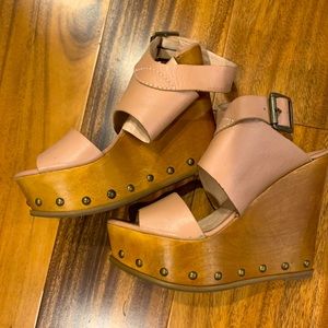 Steve Madden Wedge Sandals (Never Worn)